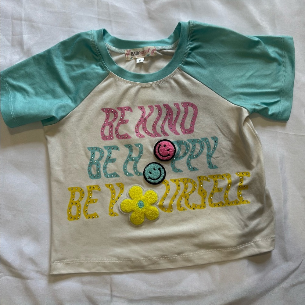 Baby Sara adorable patch t-shirt
